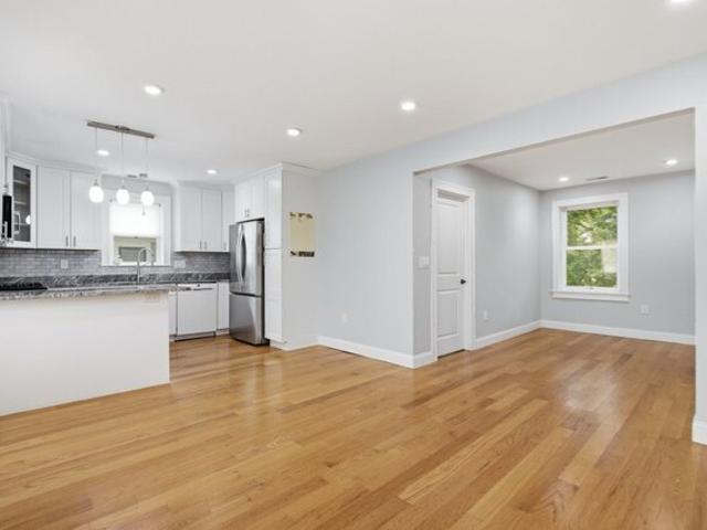 Beecher Pl Unit B, Newton, Condo For Sale