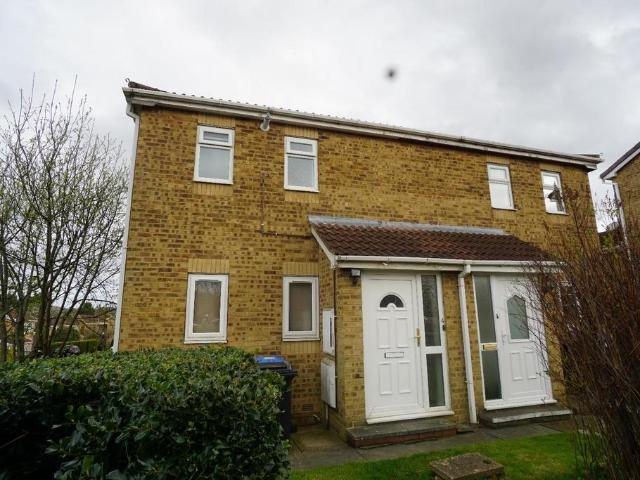 Beechfern Close, High Green, Sheffield Studio to rent £525 pcm £121 pw