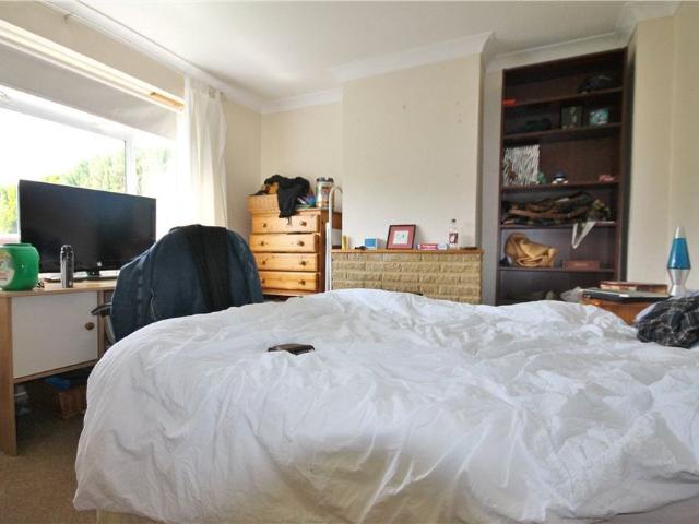 Beechtree Avenue, Englefield Green, Egham, Surrey, TW20 0SP