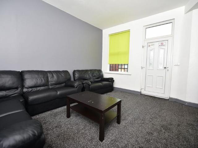 Beechwood Crescent, Burley