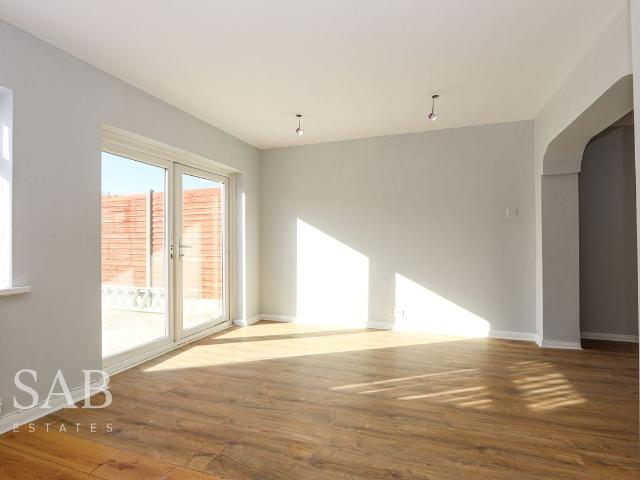 Beechwood Avenue, Greenford UB6, 4 bed terraced house to rent, £2,600 pcm | PrimeLocation