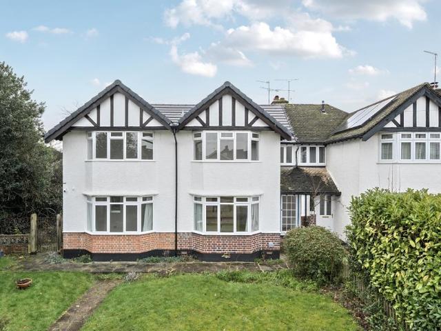 Beechwood Avenue St. Albans AL1 4 bed semi detached house to rent £6,500 pcm £1,500 pw