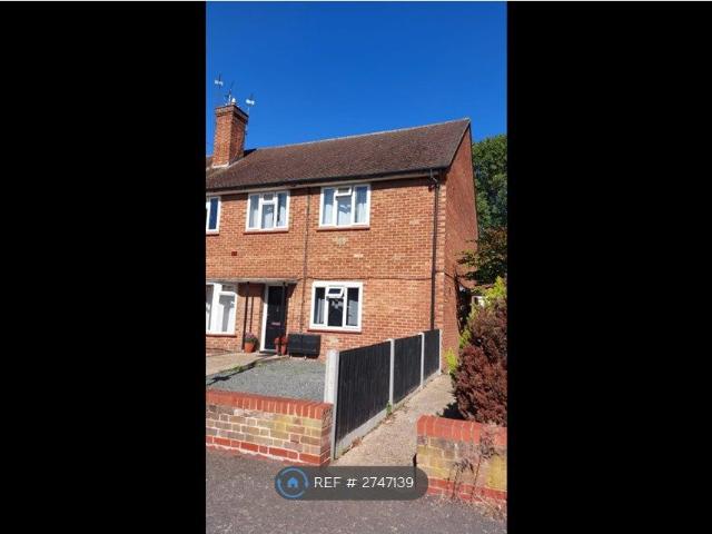 Beechwood Avenue, Uxbridge UB8, 2 bed maisonette to rent, £1,700 pcm | PrimeLocation