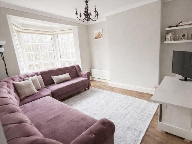 Beechwood House, Hackney Road E2, 2 bed flat to rent, £2,300 pcm | PrimeLocation