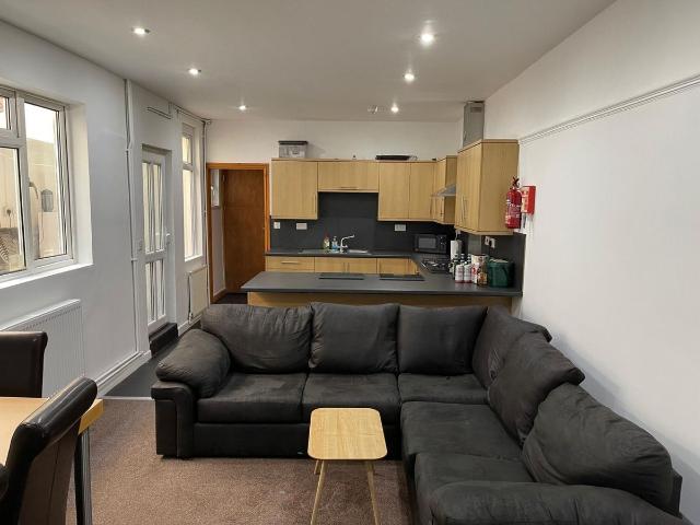 Beechwood Road, Uplands SA2, 3 bed flat to rent, £1,350 pcm | PrimeLocation