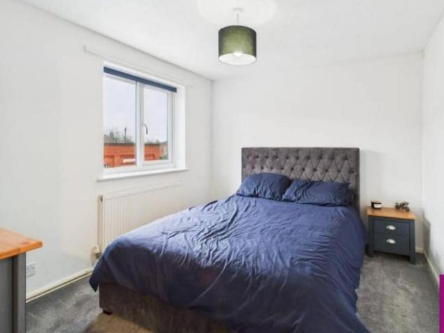 Beechwood Road, Northampton NN5 2 bed house to rent £1,550 pcm £358 pw