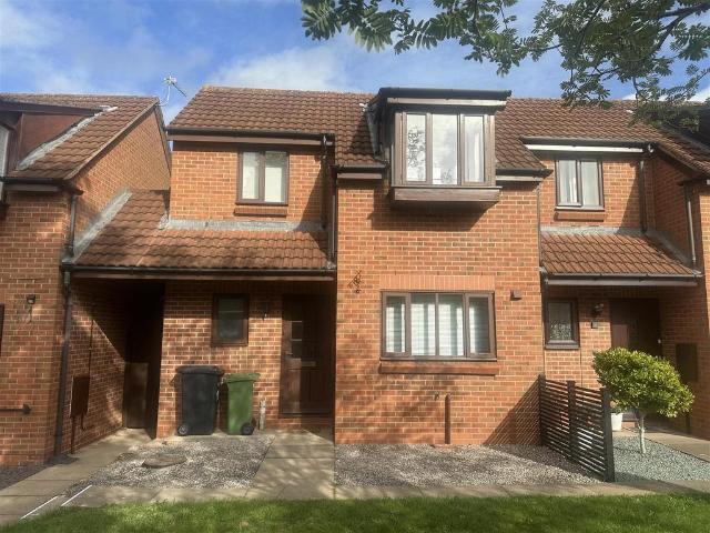 Beechwood, Ross On Wye HR9 2 bed terraced house to rent £950 pcm £219 pw
