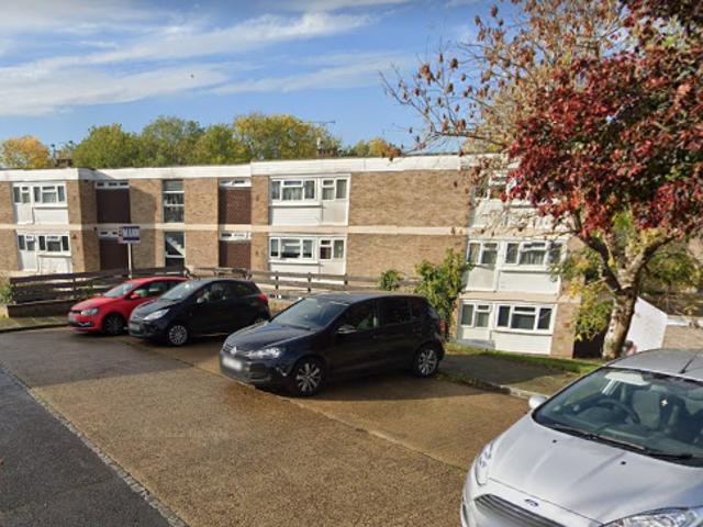 Beecroft Close, Canterbury CT2, 3 bed flat to rent, £1,350 pcm | PrimeLocation