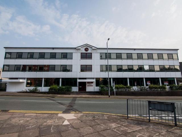 Beecroft Road, Cannock, WS11 2 bed apartment to rent £900 pcm £208 pw