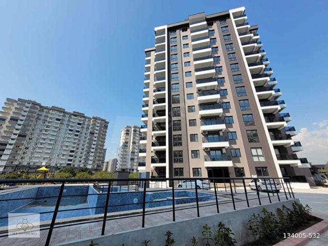 BEE'DEN YÜKSEK KREDİLİ DENİZE 50 METRE LÜKS MODERN 1+1 DAİRE