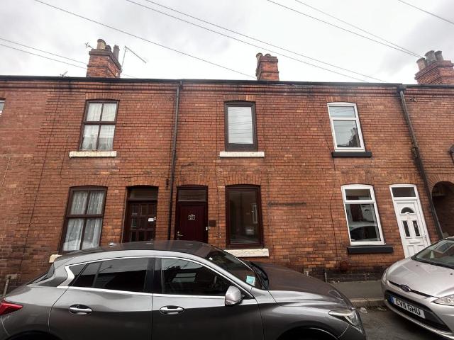 Beehive Street, Retford, DN22 2 bed terraced house to rent £800 pcm £185 pw