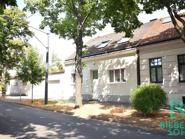 Beeindruckendes, charmantes Einfamilienhaus mit viel Privatsphäre und flexibler Raumaufteilung