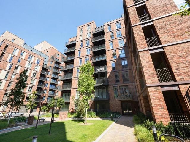 Beeley House, London N8 Studio to rent £1,800 pcm £415 pw