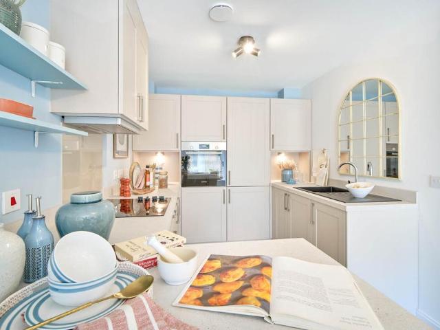 Beeson’s Yard, Bury Lane. 1 bed retirement property to rent £3,055 pcm £705 pw