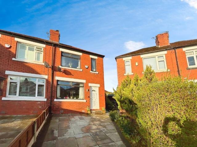 Beeston Grove, Greater Manchester SK3 3 bed semi detached house to rent £1,500 pcm £346 pw