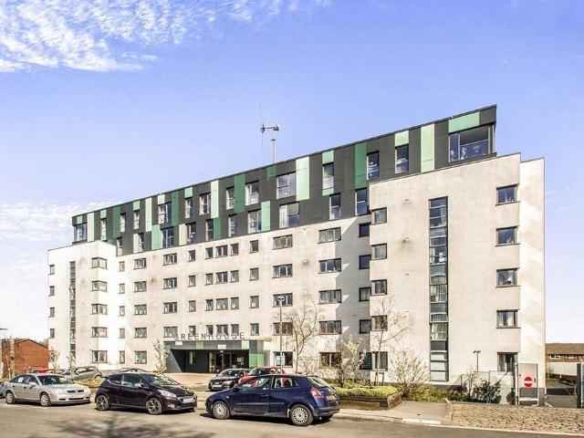 Beeston Road, West Yorkshire LS11 2 bed apartment to rent £795 pcm £183 pw