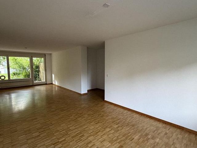 Befristet bis 30.11.2027 / Charmante 3.5 Zimmerwohnung in Brüttisel.
