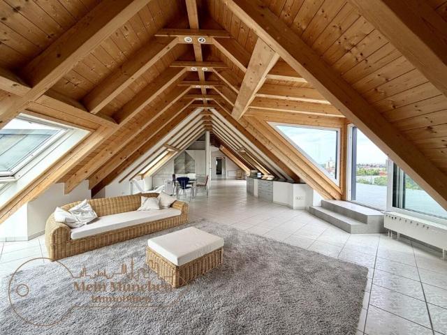 Befristet bis 31.04.2028: Repräsentative Dachgeschosswohnung mit großzügiger Dachterrasse