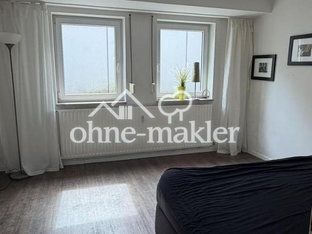 Befristet bis 31.01.2027 – Schöne 1 Zimmer Tiefparterre Wohnung mit separater Küche