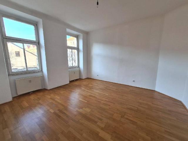 Befristet Juli 2027 vermietete Altbauwohnung – 3 Zimmer voller Potenzial!