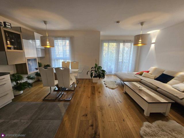 Befristet vermietet Innenhofbalkon!