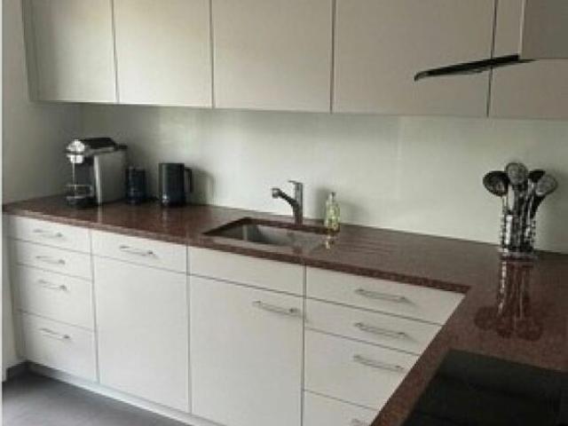 Befristete helle 5.0 Zimmer Wohnung in Kilchberg mit sehr schöner Seesicht