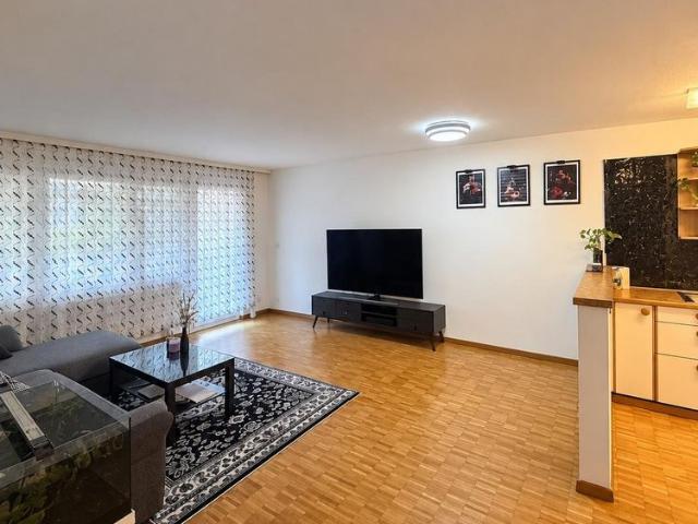 Befristete ruhige 2.5 Zimmer Wohnung im Zürcher Kreis 5