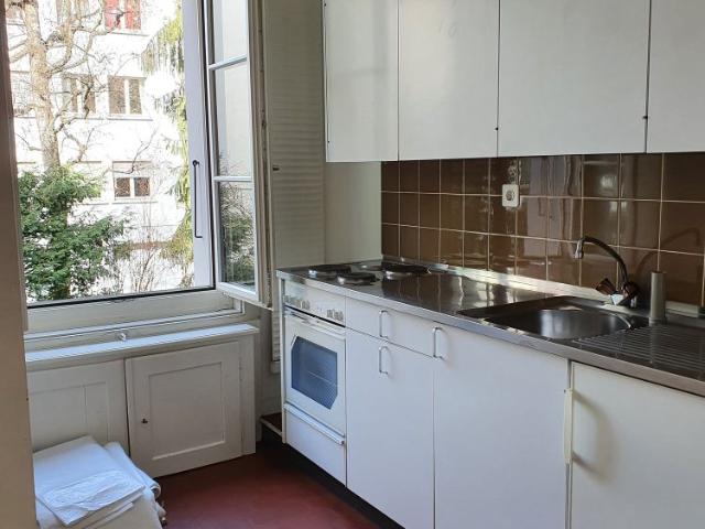 Befristete Vermietung: 2,5 Zimmerwohnung bis Ende April 2027