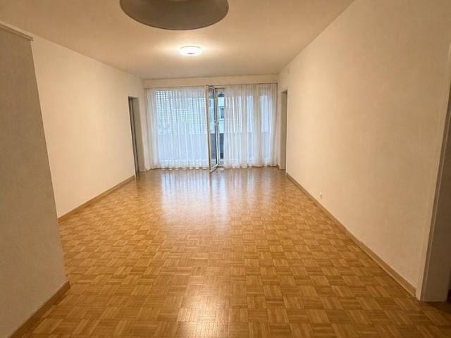 Befristete Wohnung an zentraler Lage beim Bahnhof Schlieren