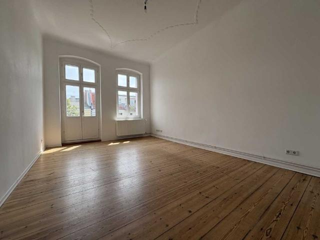 Befristete Wohnung im charmanten Berliner Altbau!