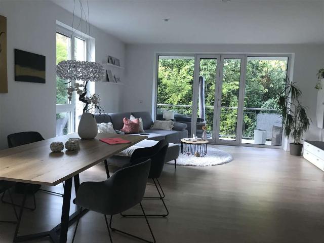 ! Befristung Untermiete!: 3 Zimmer Wohnung in Frankfurt Eschersheim