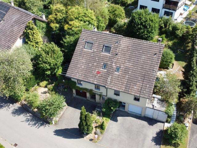 Begehrte Wohnlage in Gelterkinden mit grüner Oase