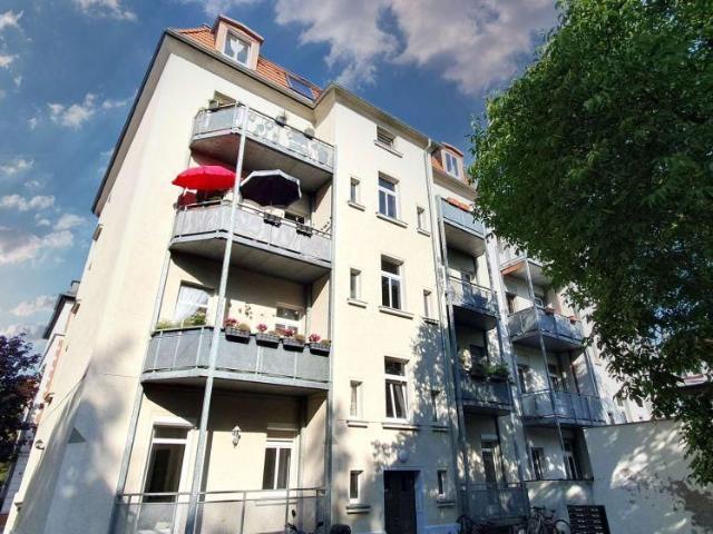 BEGEHRTE LAGE TRIFFT WOHNQUALITÄT / moderne 2 Zimmerwohnung mit Balkon, Tageslichtbad & Stellplatz