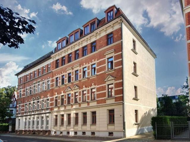 BEGEHRTE LAGE TRIFFT WOHNQUALITÄT / moderne 2 Zimmerwohnung mit Balkon, Tageslichtbad & Stellplatz