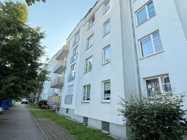 Begehrte Lage: zentrumsnah, naturnah, gute Infrastruktur 2 Raum Whg. mit Balkon in Schloßchemnitz