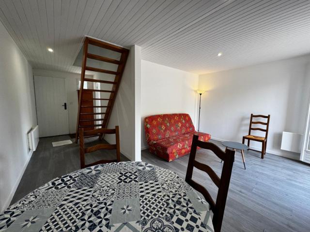 Bègles Mussonville Jolie Maison T3 meublée avec extérieu