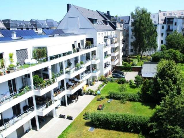 BEHAGLICHES ZUHAUSE UNTERM DACH.