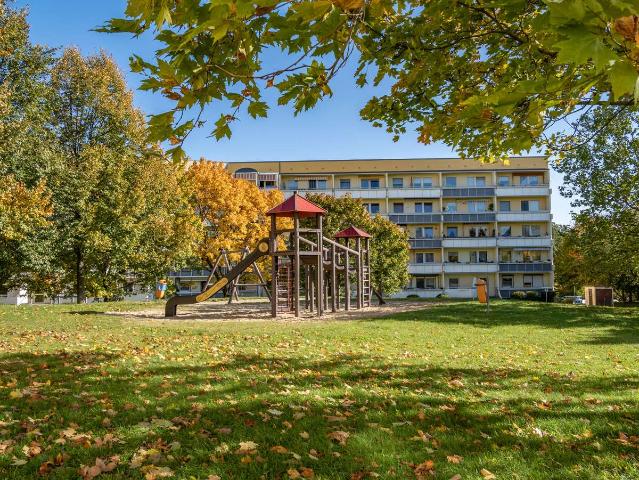 Behalten Sie den Überblick* Komplett sanierte 3 Raumwohnung mit Balkon