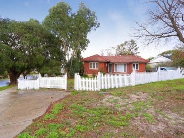 Behind a white picket fence! *6 MONTH LEASE ONLY