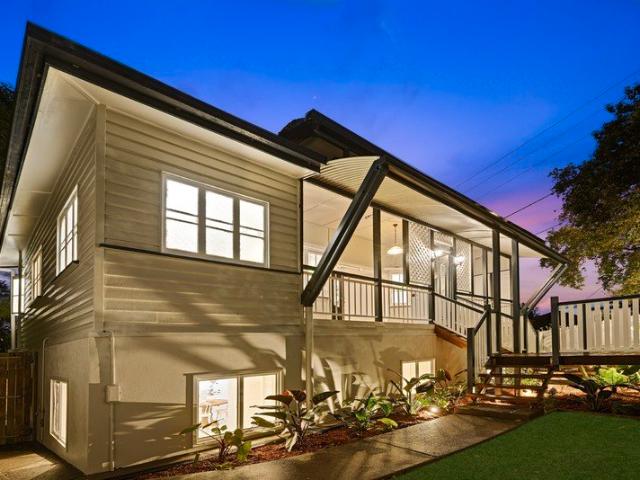 Behind the White Picket Fence. A Stunning Family Queenslander