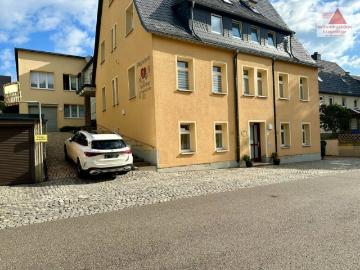 Behinderten /Altersgerechte Wohnung Fußbodenheizung ebenerdige Dusche komplett möbliert Thum