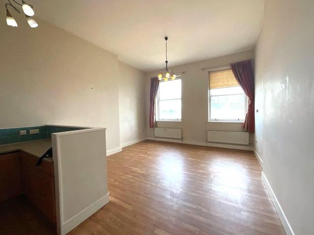 Behrens Warehouse, Little Germany, Bradford BD1, 2 bed flat to rent, £750 pcm | PrimeLocation