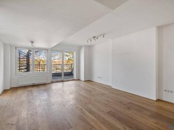 70m² Freifläche I Saniert I DG inklusive Traumblick I Nähe Schönbrunn und Küniglberg