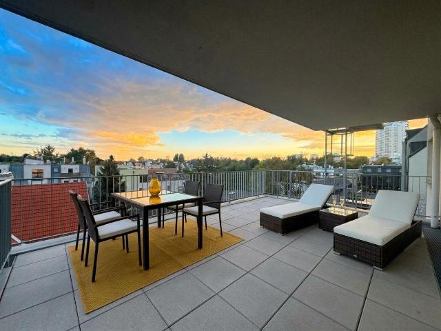 Bei VIC & U1 Kaisermühlen I 28 m² Terrasse I großzügige Wohnküche I