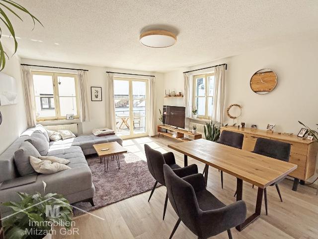 Beilngries Gepflegte 2 Zimmer OG Wohnung mit EBK und Garage in bevorzugter Wohnlage am Sulzpark Beilngries