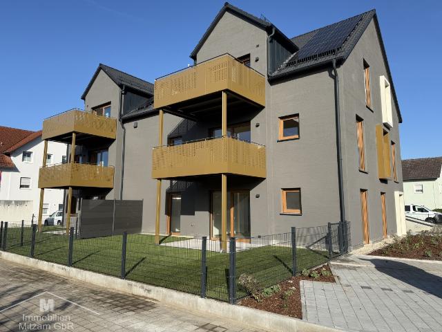 Beilngries Rosenau Living: Neubau 3 Zimmer Erdgeschoss Whg. mit EBK u. TG Stellplatz in bevorzugter Lage