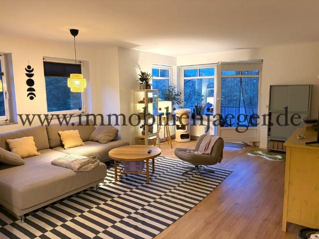 Beim EKZ Herold Center gepflegte Eck Wohnung mit Balkon großzügiger Wohnbereich, 2x Bäder, TG