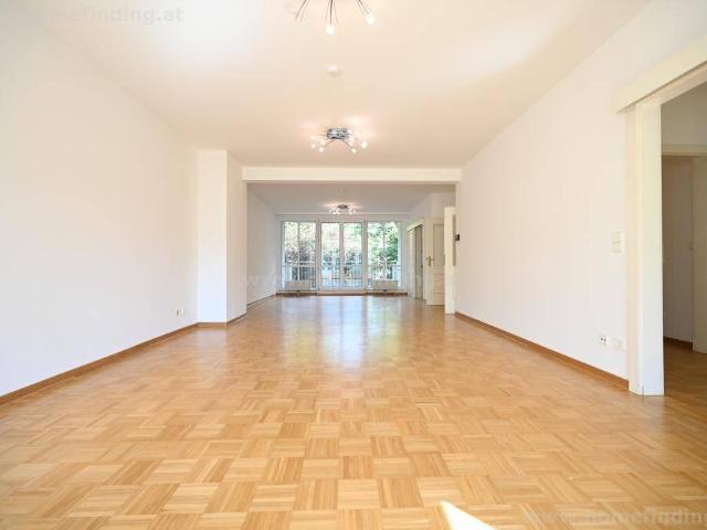 beim Streckerpark: 4 Zimmer, 2 Bäder, Balkon, Garage möglich