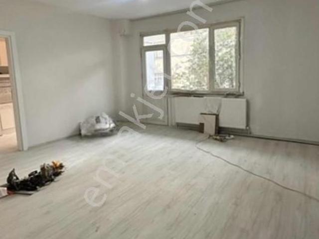 Bekara Ve Yabancıya Uygun Eşyalı Kiralık Daire Açıklama Oku!