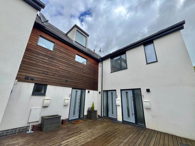 Belton Mews, Belton Close, Hockley Heath, Solihull B94, 2 bed terraced house to rent, £1,250 pcm | PrimeLocation